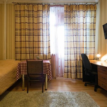 Nadezhda Apartments On Kabanbay Batyr 122 Alma-Ata Buitenkant foto
