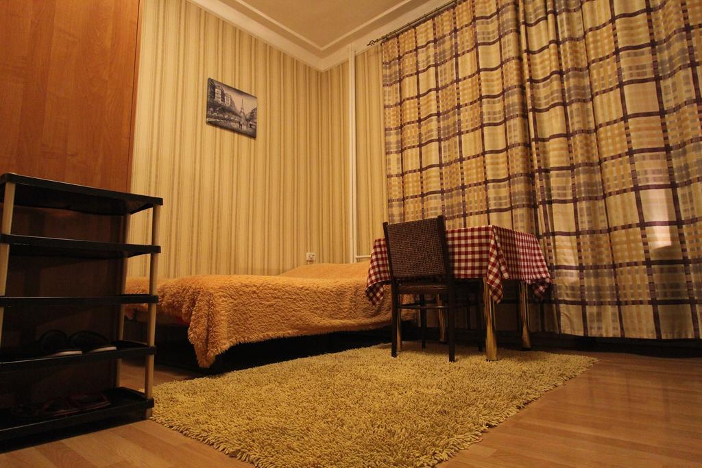 Nadezhda Apartments On Kabanbay Batyr 122 Alma-Ata Buitenkant foto